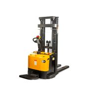 Штабелер самоходный 1,5 т 4,5 м ES15T4 Li-ion 24/200 В/Ач (с платформой)